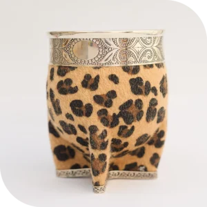 IMPERIAL ANIMAL PRINT CON BASE DE ALPACA