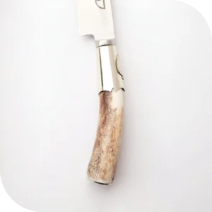 CUCHILLO 14 CM CIERVO ENTERO Y ALPACA C/DIJE