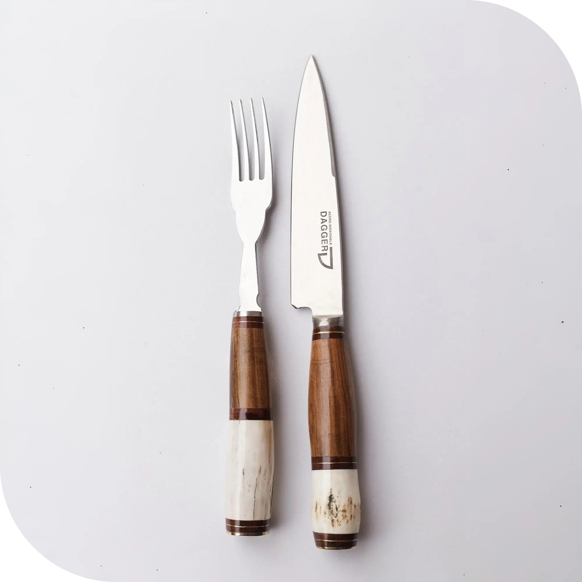 JUEGO DE ASADO 14 CM CIERVO Y MADERA